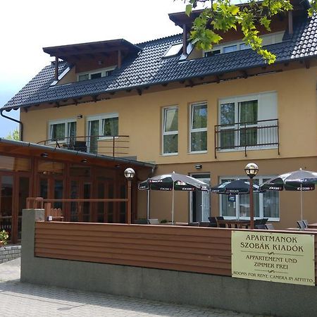 Adam Apartmanhaz Siofok Bagian luar foto