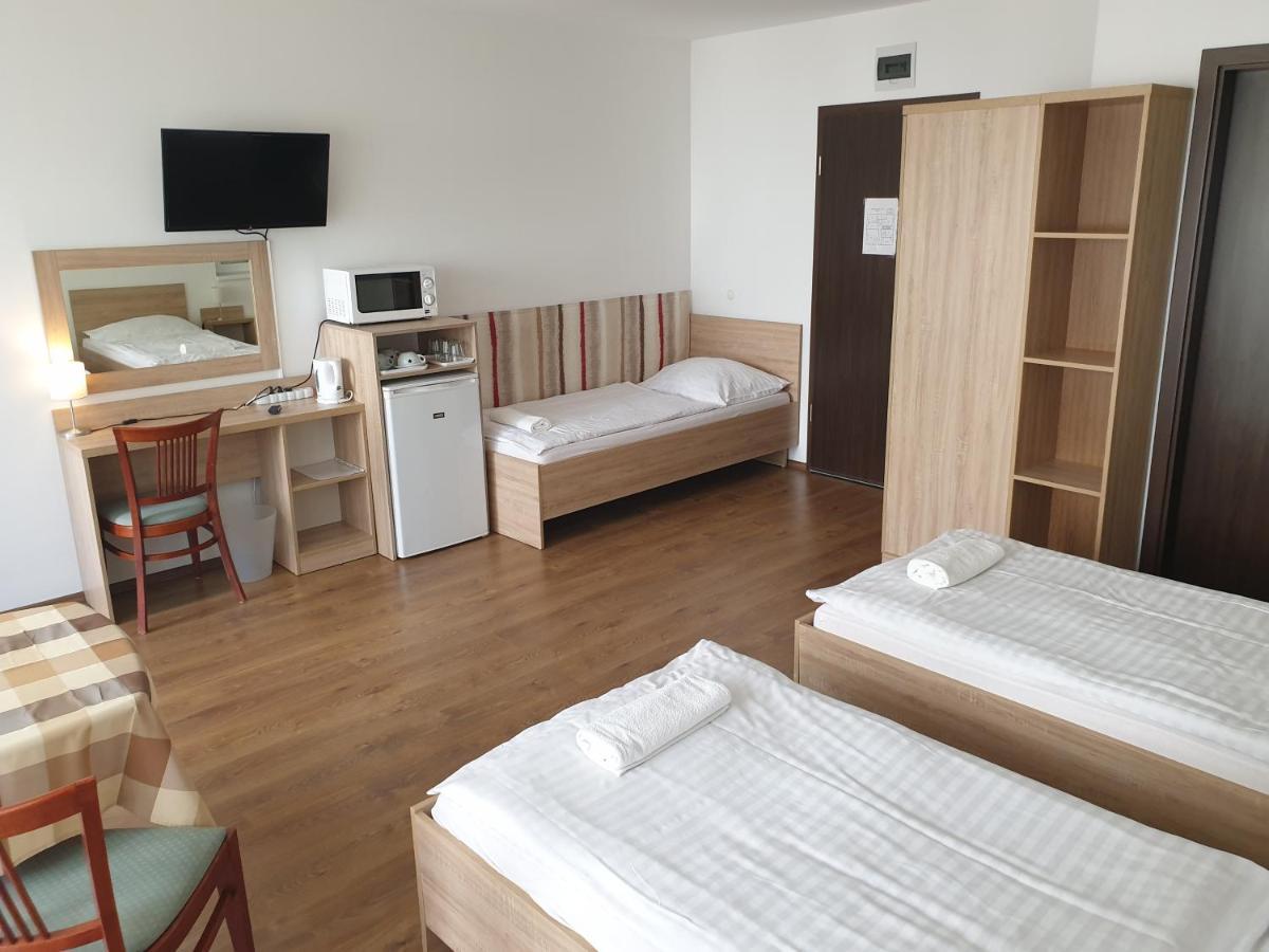 Adam Apartmanhaz Siofok Ruang foto