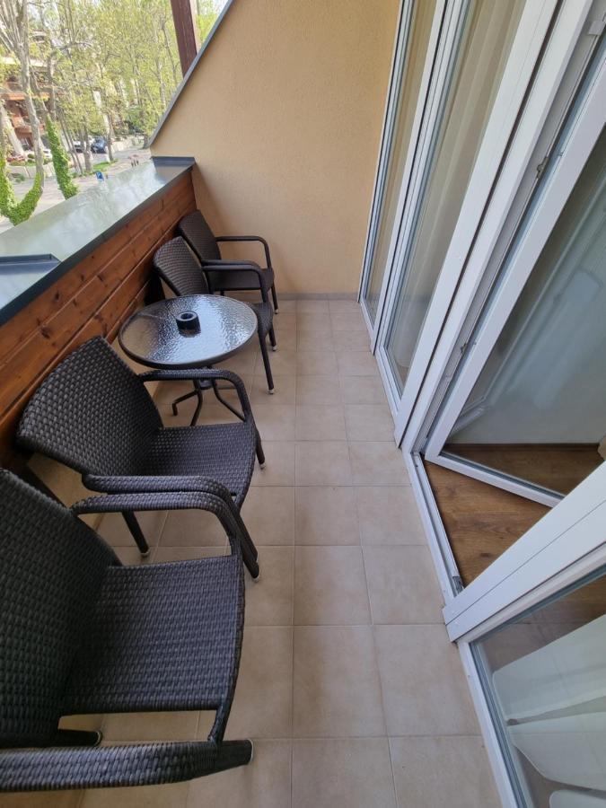 Adam Apartmanhaz Siofok Bagian luar foto