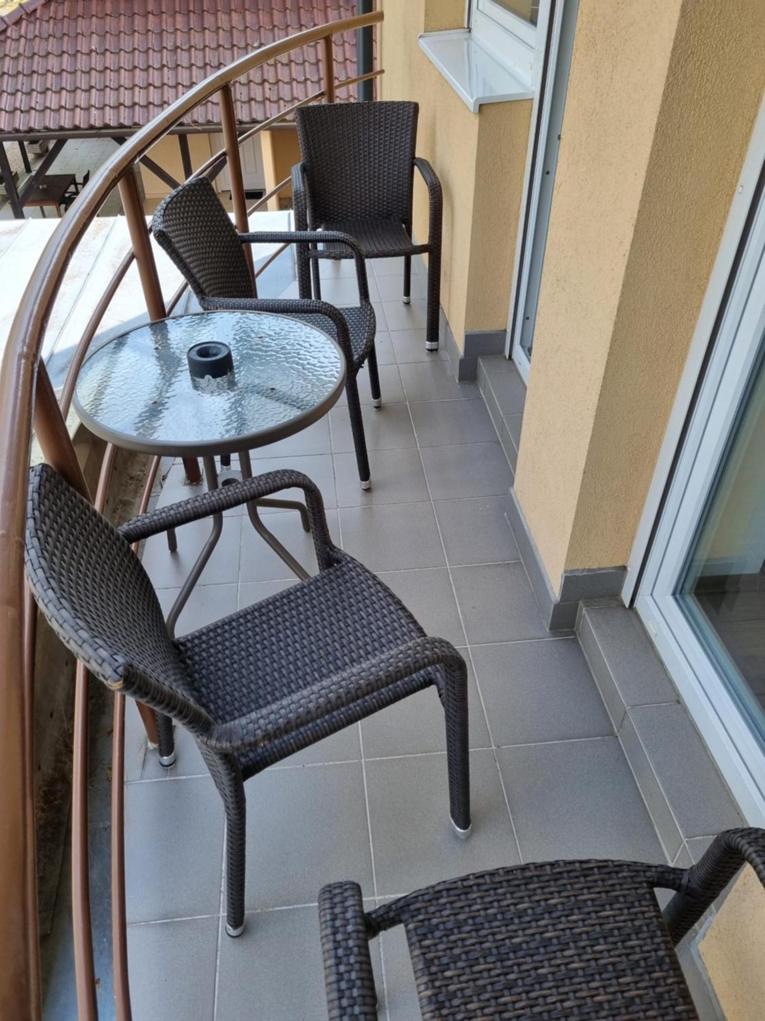 Adam Apartmanhaz Siofok Ruang foto
