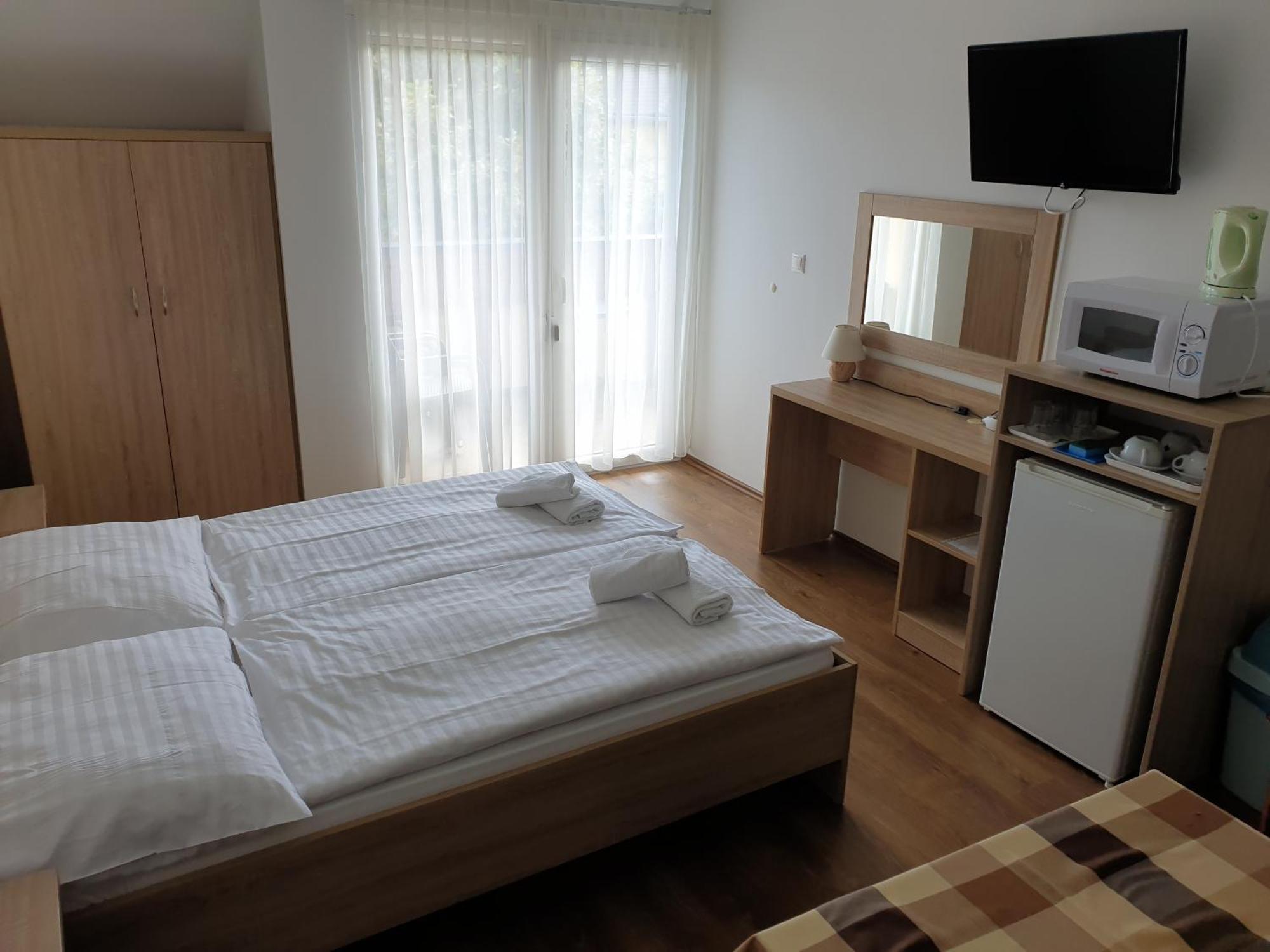 Adam Apartmanhaz Siofok Ruang foto